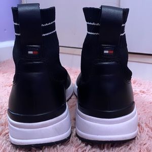 Tommy Hilfiger Slip-On Sock Sneakers - Size 7W